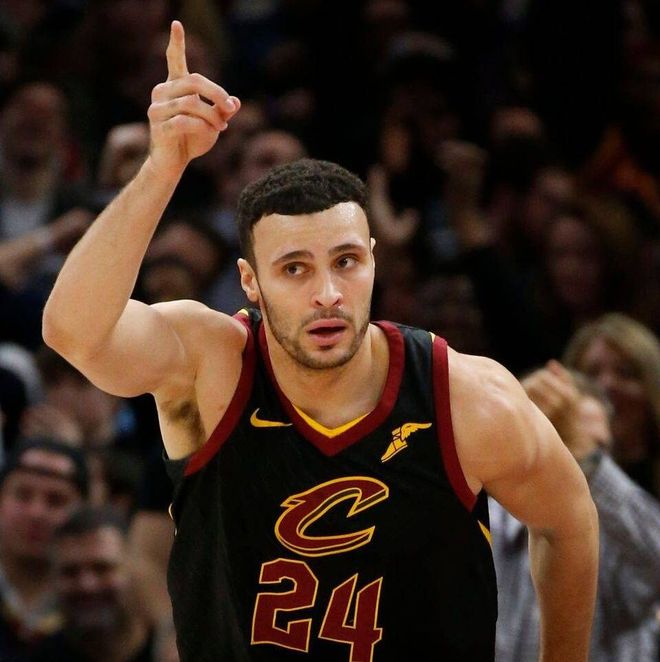 湖人队主帅沃顿因成绩不佳遭解雇 湖人队主帅沃顿因成绩不佳遭解雇