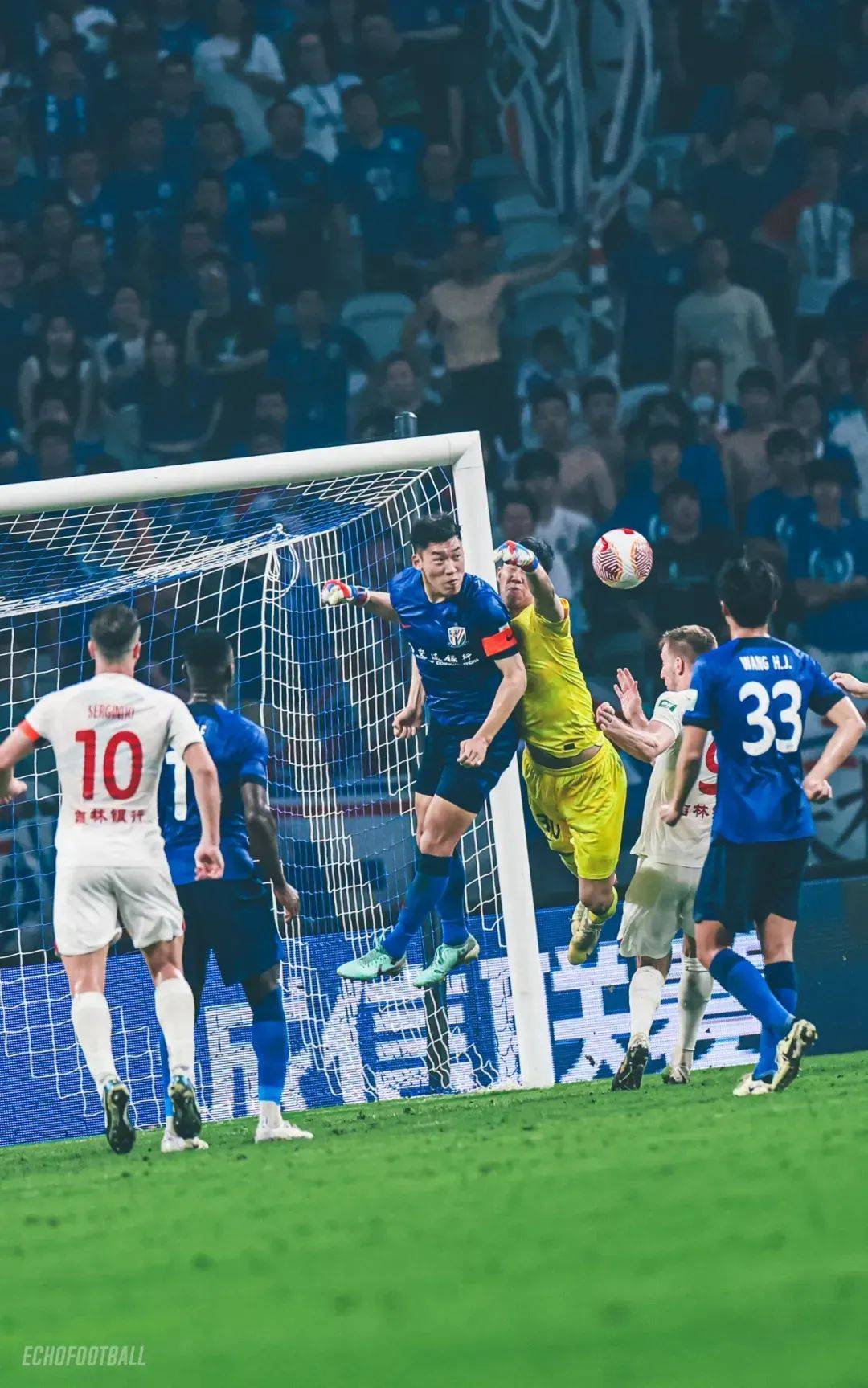 中场核心受伤阵容临危受命能否冲顶？的简单介绍