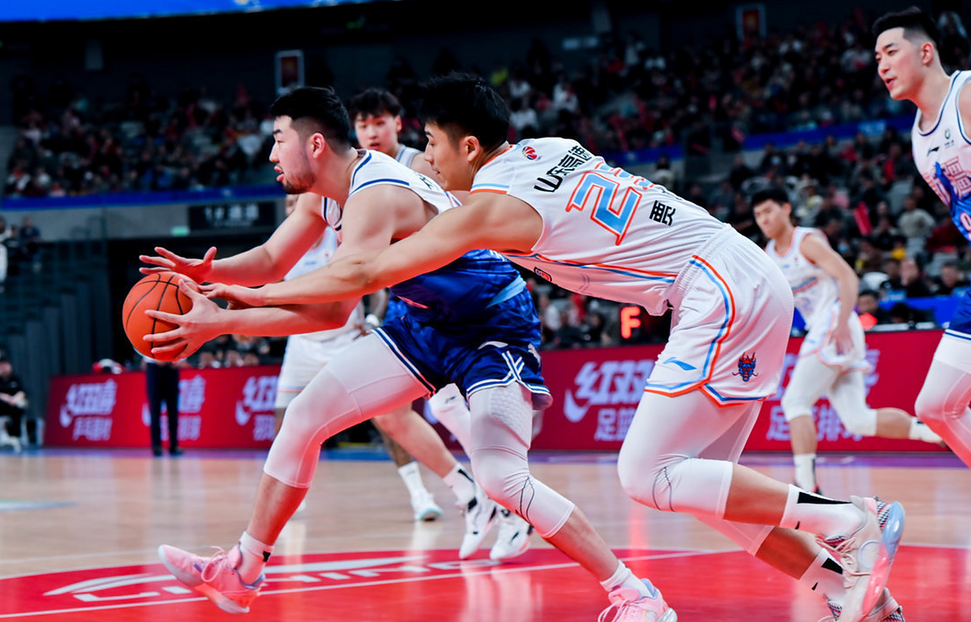 新疆男篮再次击败对手，完美表现