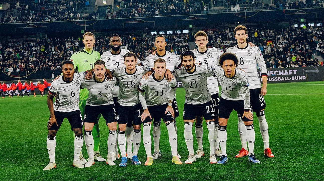 德国队积极备战，意气风发的简单介绍