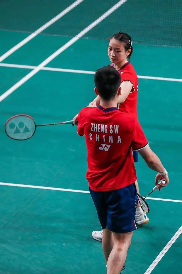 包含印度队险胜法国队，李梓嘉惊艳四座的词条