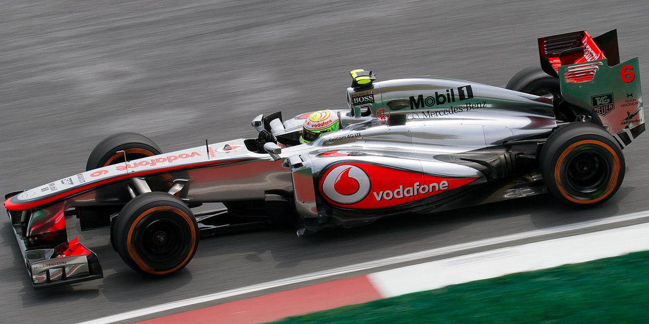 包含红牛车队逆转梅赛德斯，佩雷兹状态火热的词条