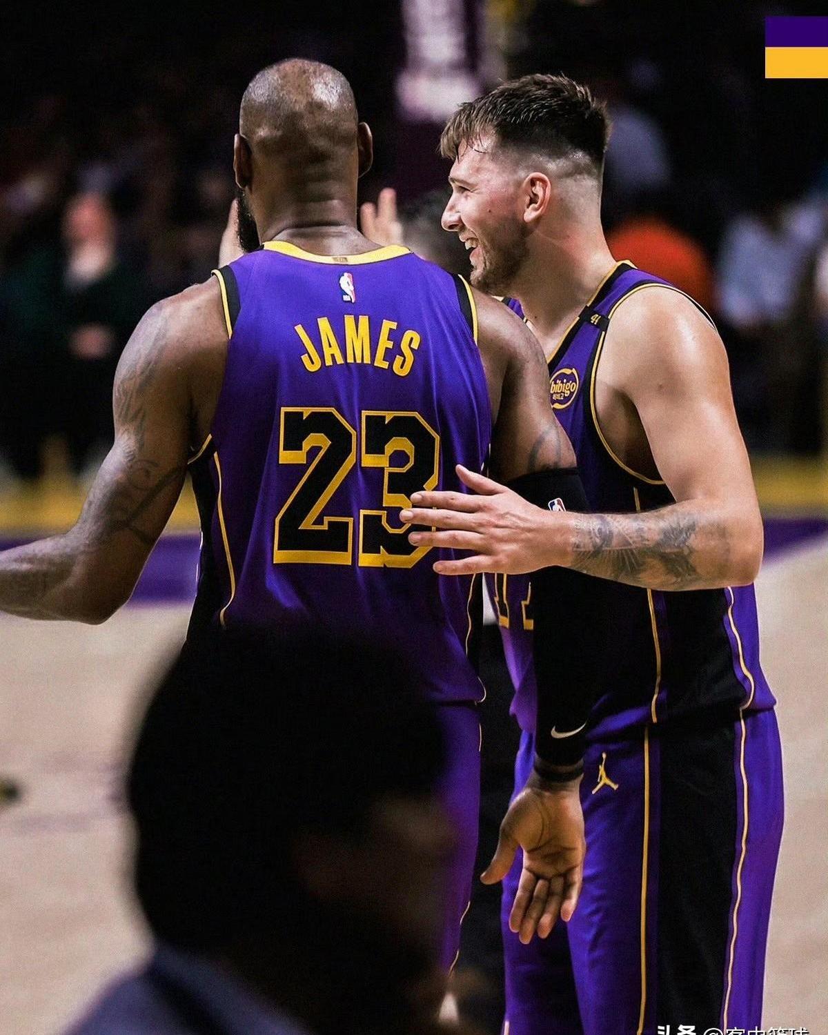 火箭碾压独行侠，詹姆斯统治全场的简单介绍