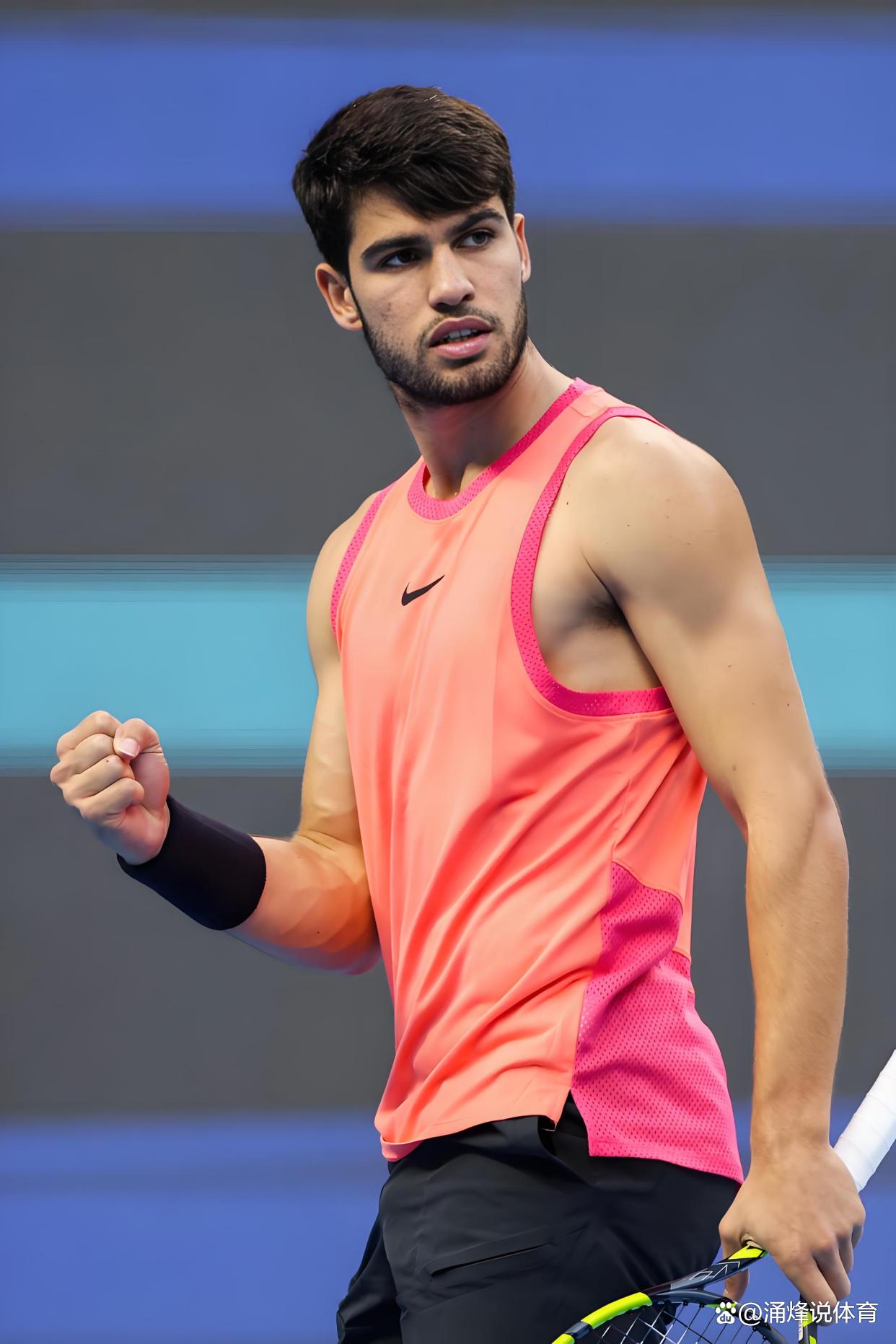 包含联合杯碾压年终总决赛，阿尔卡拉斯统治全场的词条