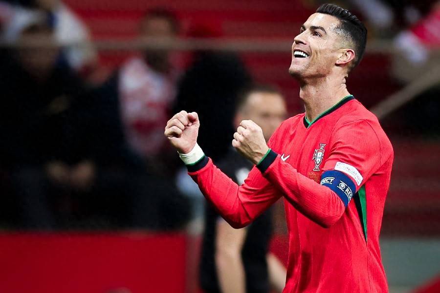 包含瑞士轻取乌拉圭,C罗扛起全队的词条 包含瑞士轻取乌拉圭,C罗扛起全队的词条