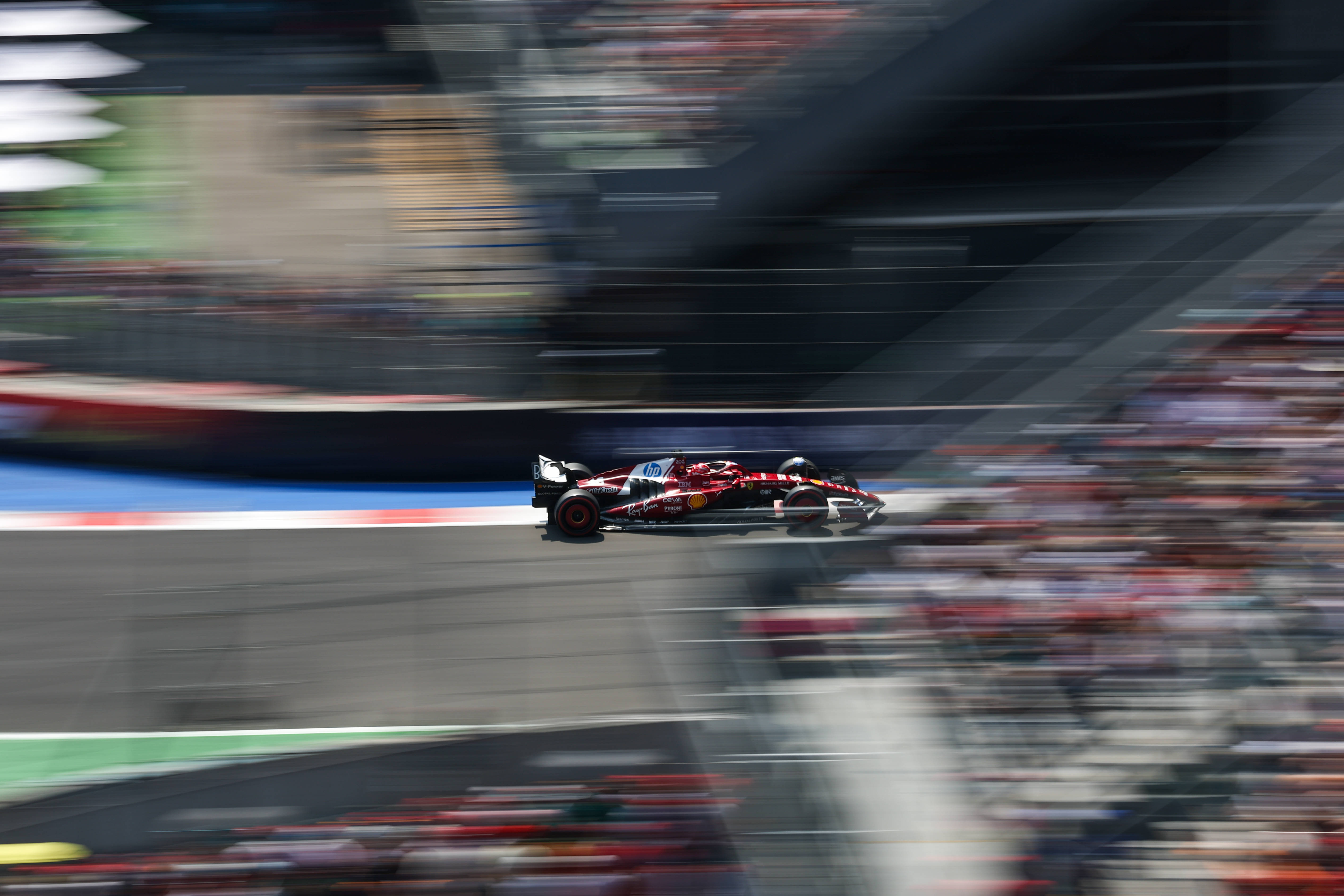 关于梅赛德斯横扫红牛二队，塞恩斯状态火热的信息