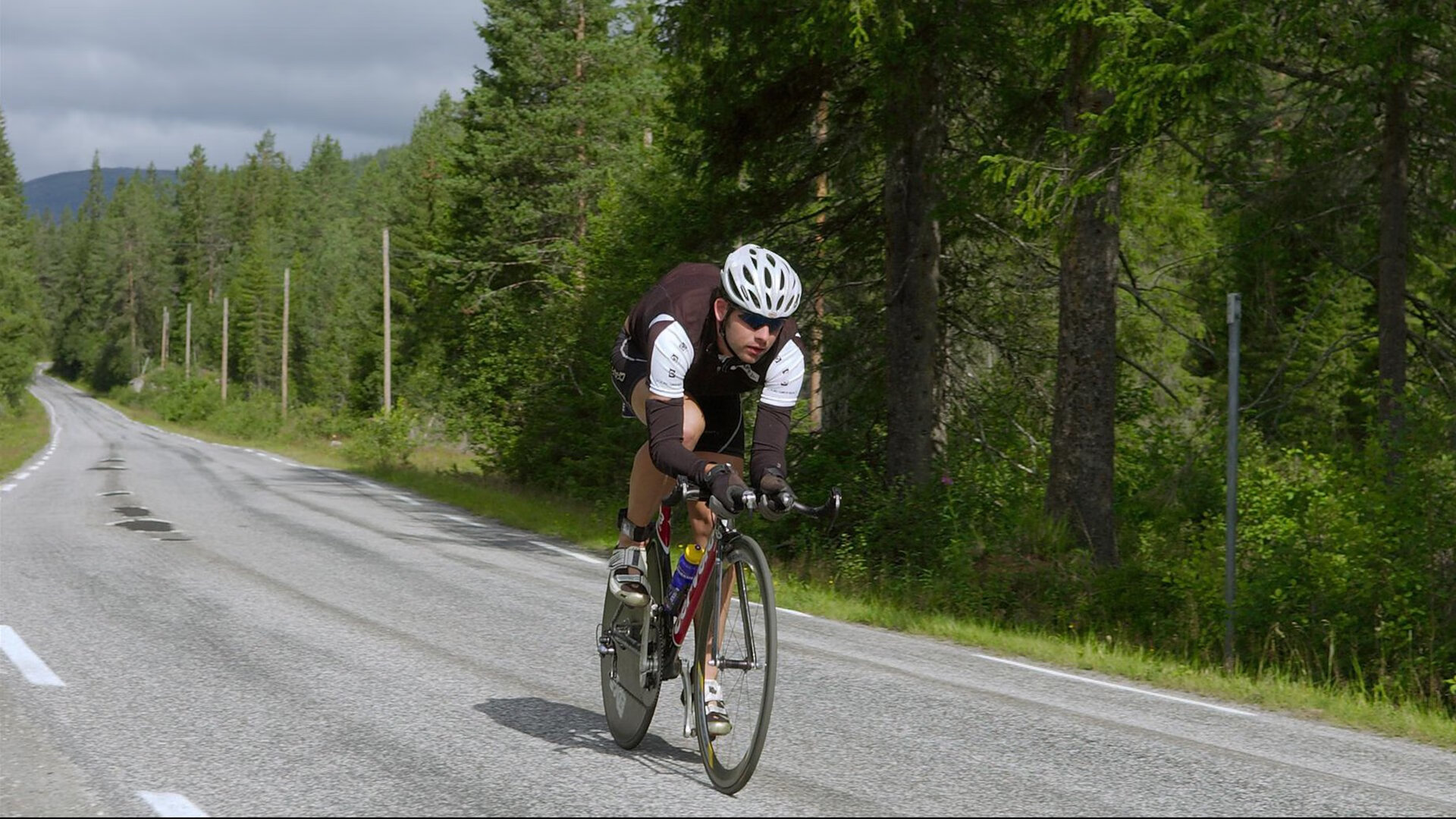 绿茵绝杀与球台统治，当葡萄牙的激情遇见林高远的冷静